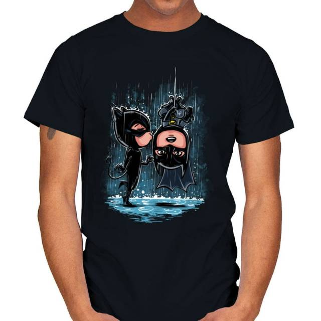 BAT KISS - Batman T-Shirt