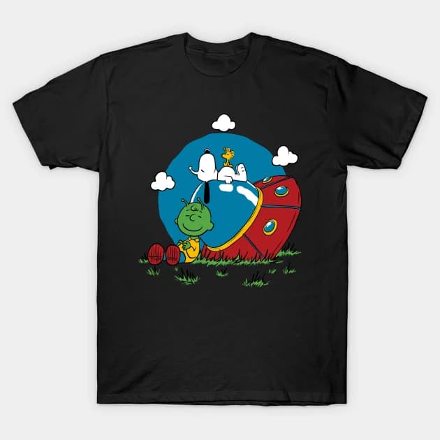 Comic Dog Extraterrestrial - Snoopy T-Shirt