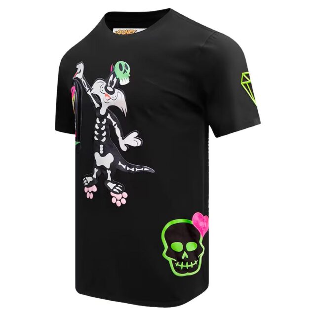 Freeze Max Looney Tunes  Sylvester T-Shirt